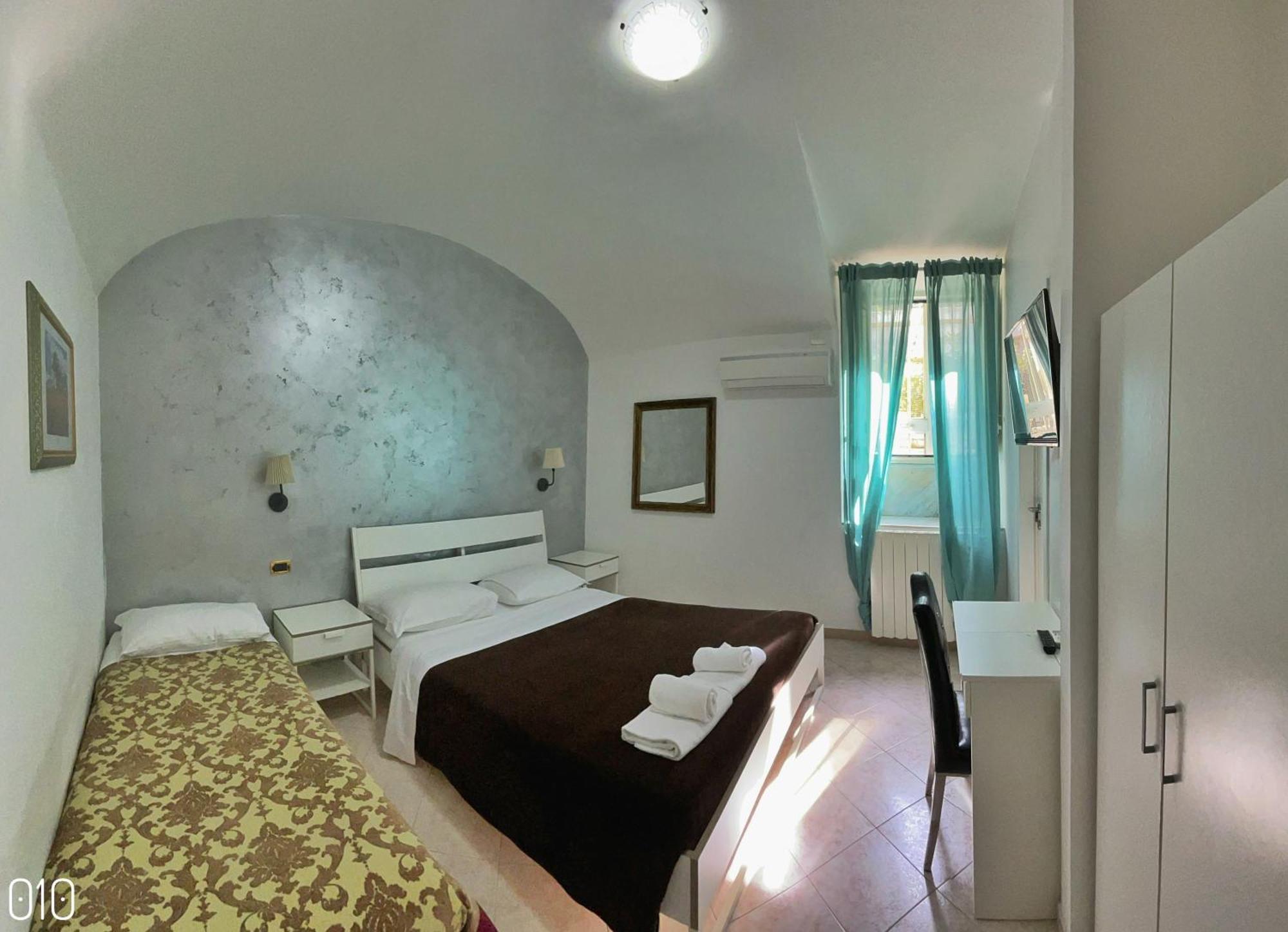 Hotel Pisa Рим Екстер'єр фото