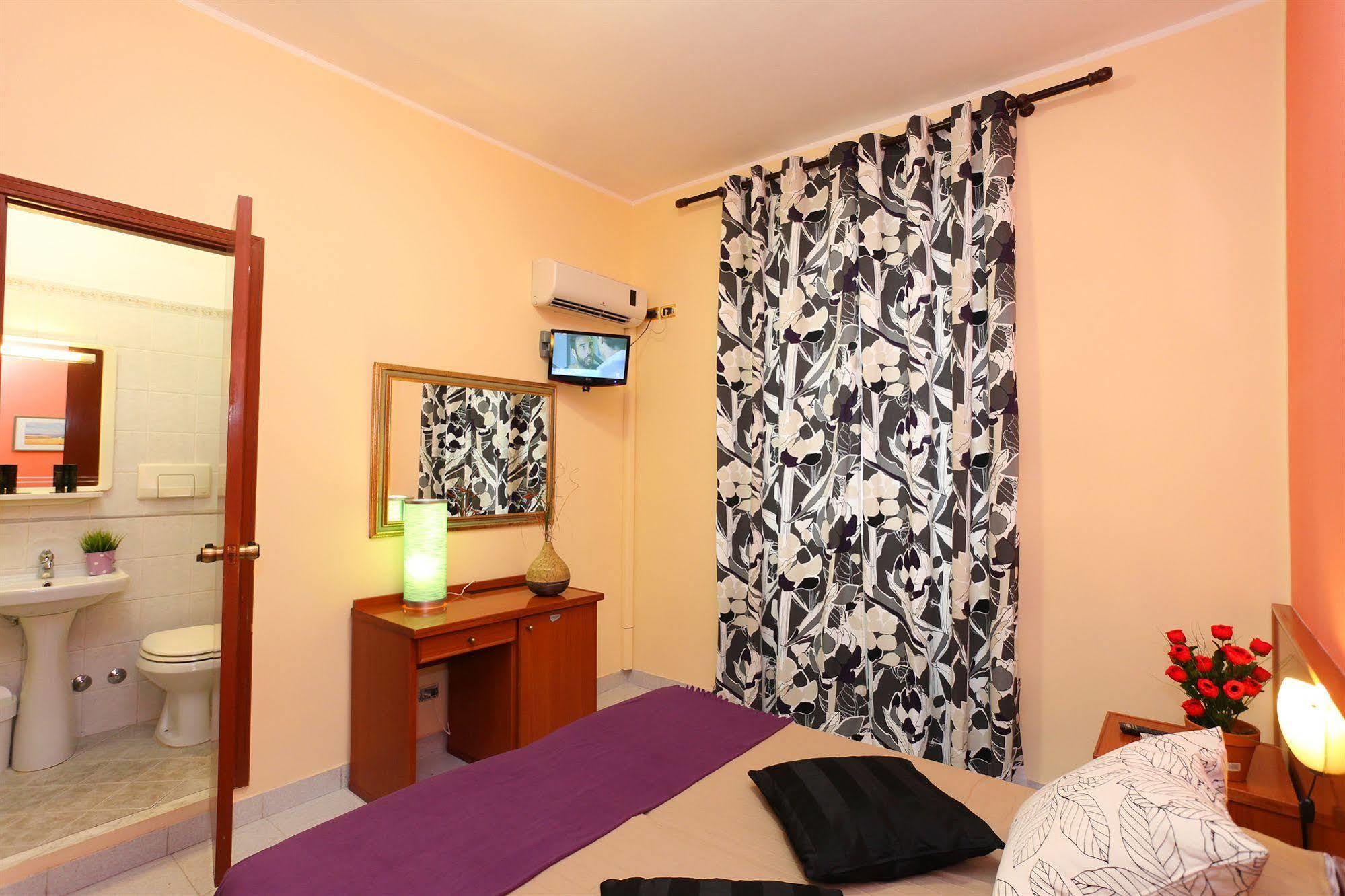Hotel Pisa Рим Екстер'єр фото